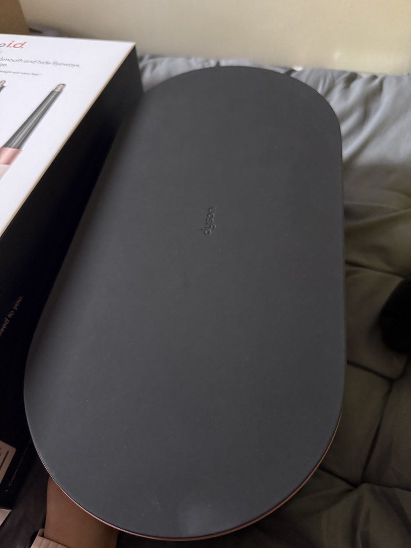 Dyson Airwrap i.d. Straight+Wavy Multi-Styler (Category: Hair) located in Mandaluyong City. Submitted by hannaisdecluttering (Listing ID 1467241086, Image 3). Description: USED FIVE TIMES FOR THE PAST THREE WEEKS SINCE I BOUGHT IT.
