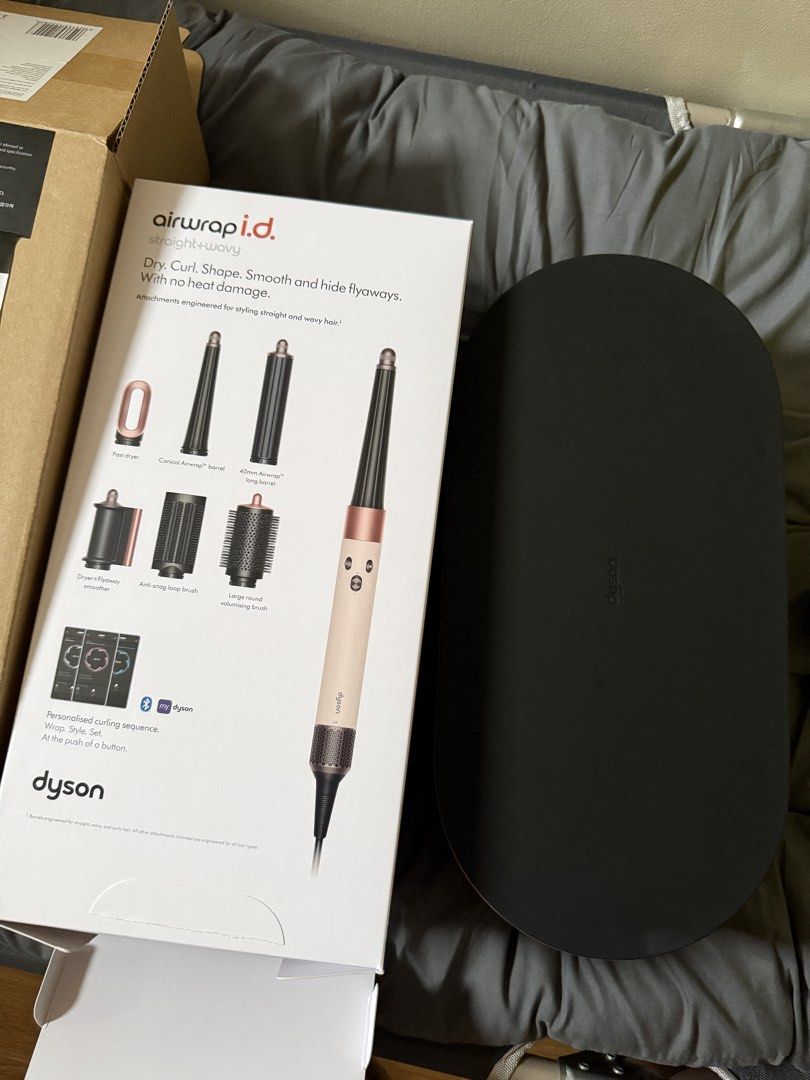 Dyson Airwrap i.d. Straight+Wavy Multi-Styler (Category: Hair) located in Mandaluyong City. Submitted by hannaisdecluttering (Listing ID 1467241086, Image 1). Description: USED FIVE TIMES FOR THE PAST THREE WEEKS SINCE I BOUGHT IT.