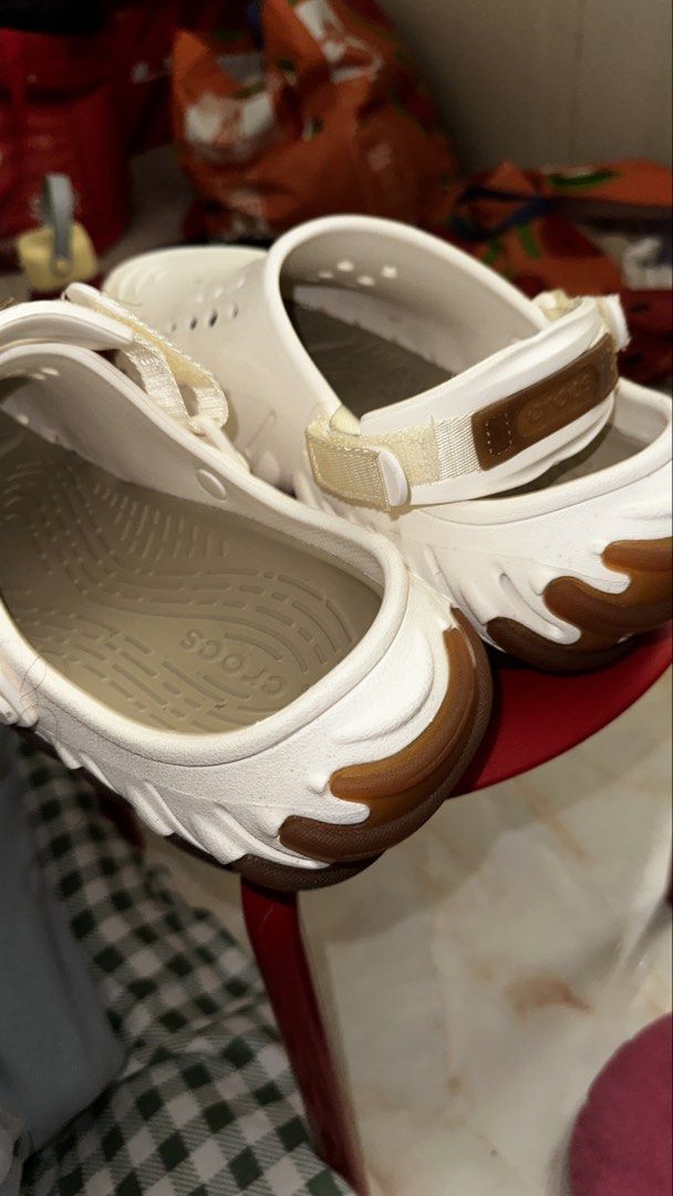 Echo Gum RO Clog CROCS Original (Category: Casual Shoes) located in Manila. Submitted by maliaaa14 (Listing ID 1467204779, Image 2). Description: Echo Gum RO Clog CROCS Used 2x only Selling price 3,500 Original Crocs bought from Canada C$94.99 Size 10 MEN’S SIZE For pick-up Pasay City.