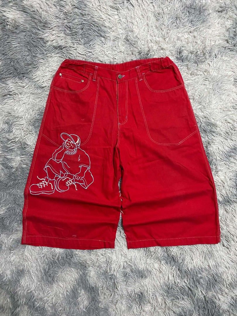 ECKO UNLTD LONG JORTS (Category: Shorts) located in Manila. Submitted by aize2thrft (Listing ID 1467224145, Image 1). Description: ECKO UNLTD LONG JORTS LIKE NEW CONDITION CUT TAGS W'34 L'29 LO'13.