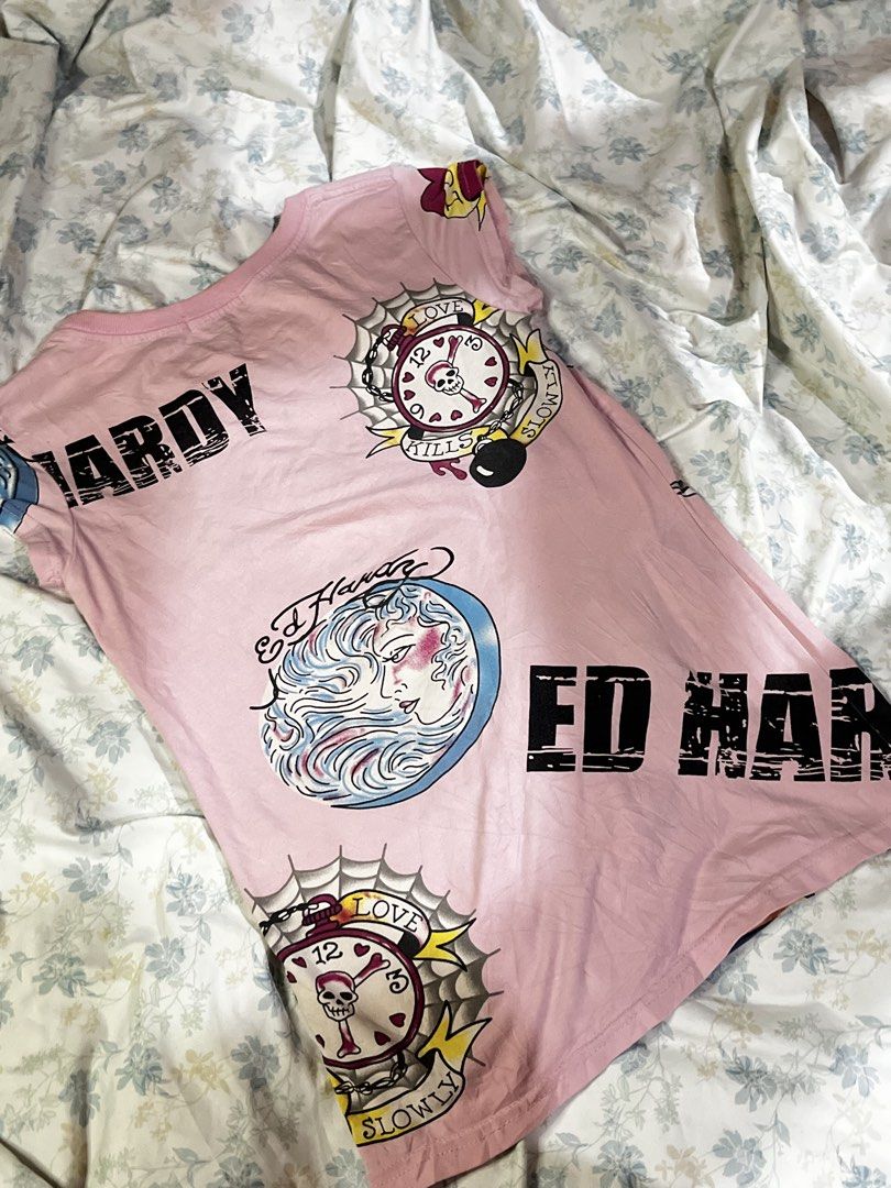 ED HARDY Y2K TEE (Category: Blouses) located in Butuan. Submitted by darlingdressco. (Listing ID 1467349616, Image 2). Description: .