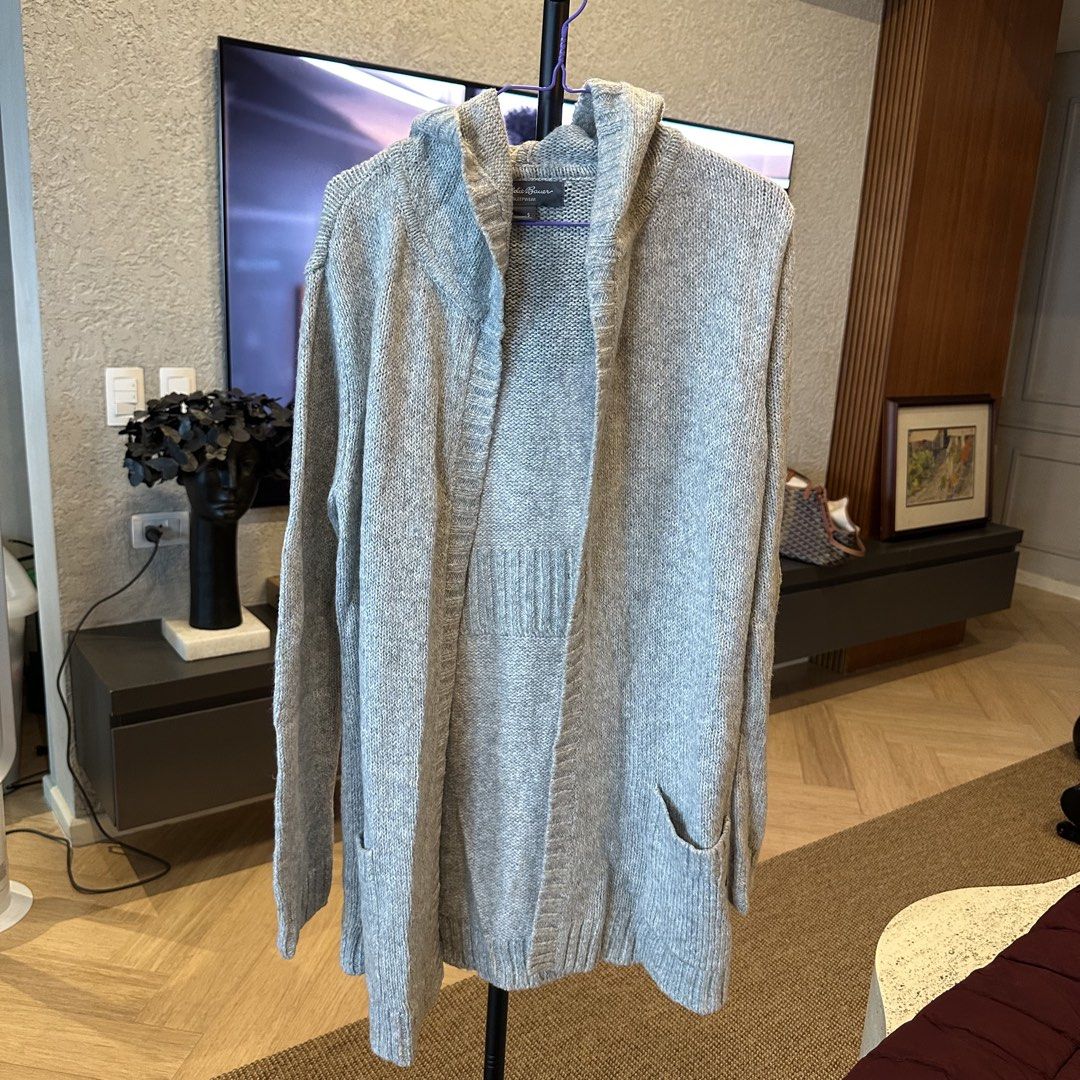 Eddie Bauer long hooded cardigan (Category: Coats, Jackets and Outerwear) located in Pasig City. Submitted by ynahperez (Listing ID 1467305587, Image 1). Description: .