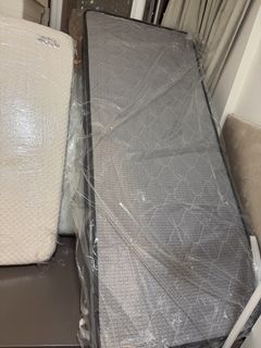 （分類：）位於 。 由 emmiechan333 提交（商品編號 1467328853，圖片 1）。簡介： 。