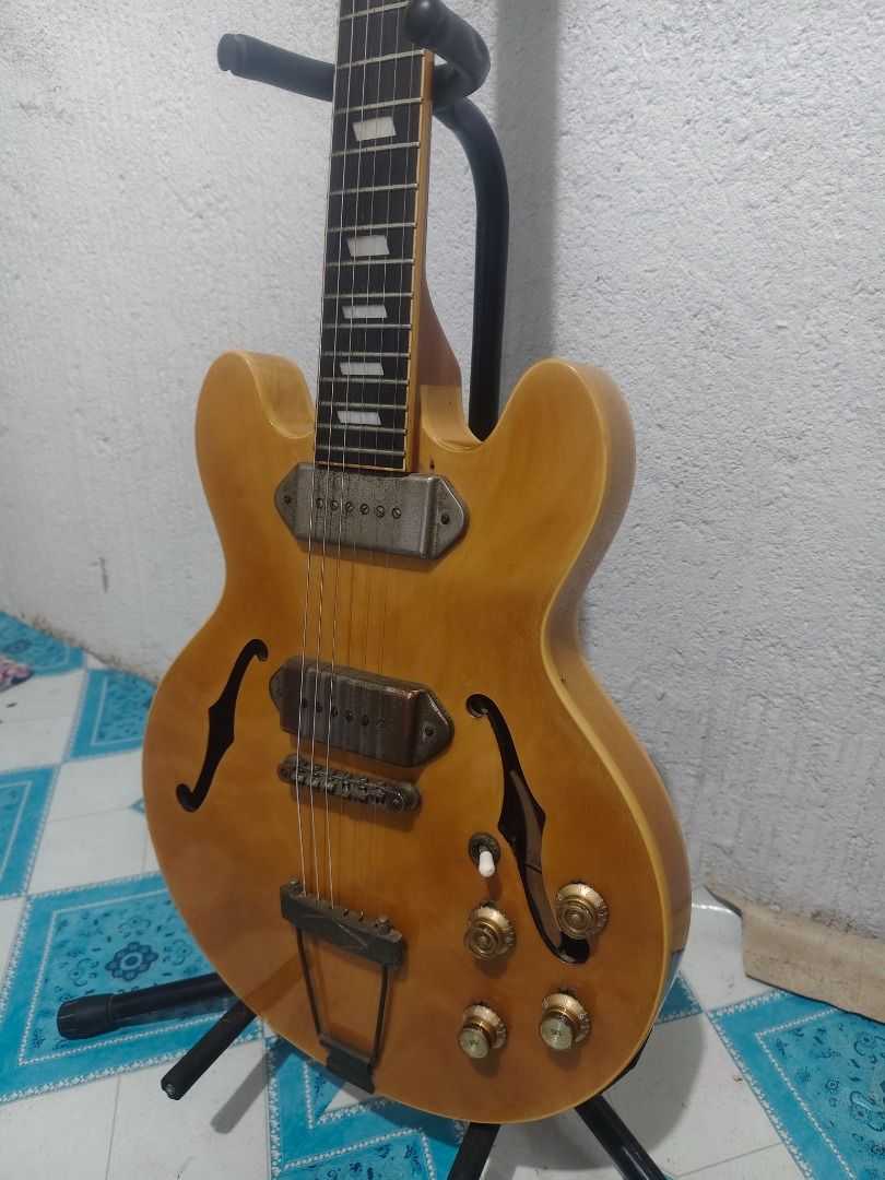 Epiphone Casino Coupe (Category: Musical Instruments) located in Caloocan City. Submitted by liamradimi77896 (Listing ID 1467207783, Image 2). Description: Text me 09951181040 Antipolo location.