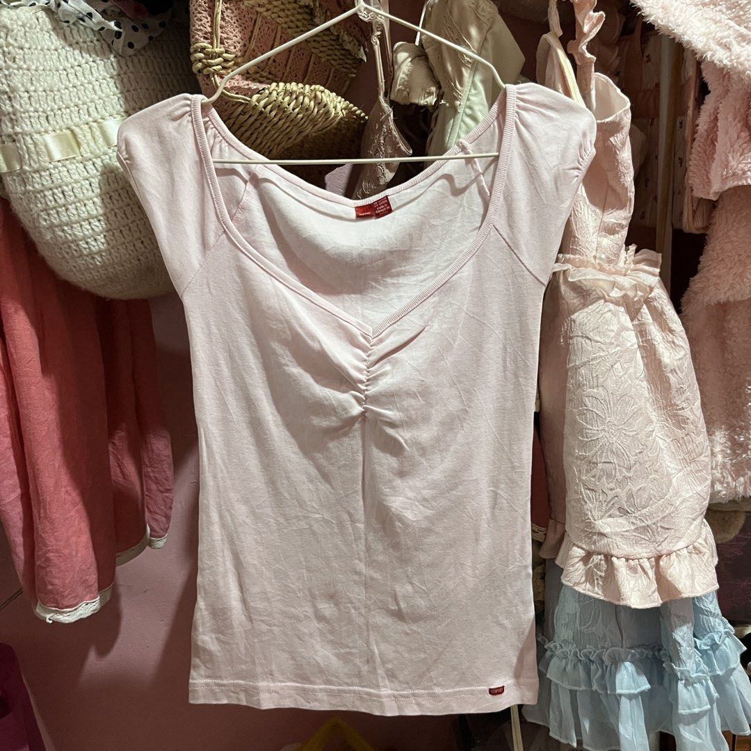 ( SOLD ) Espirit Light Pink babydoll top (Category: Sleeveless) located in Bacacay. Submitted by jillscloset.y2k (Listing ID 1467266128, Image 1). Description: currently hearing offers dm for claim price .