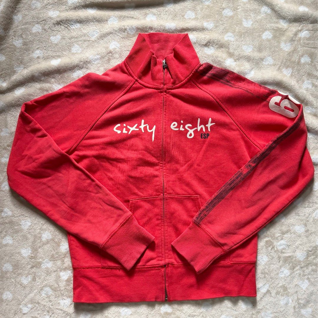 Esprit Sports (Category: Coats, Jackets and Outerwear) located in Manila. Submitted by shefindshope (Listing ID 1467234295, Image 1). Description: Large on tag. Perfect din siya sa XS for a bit of baggy fit.