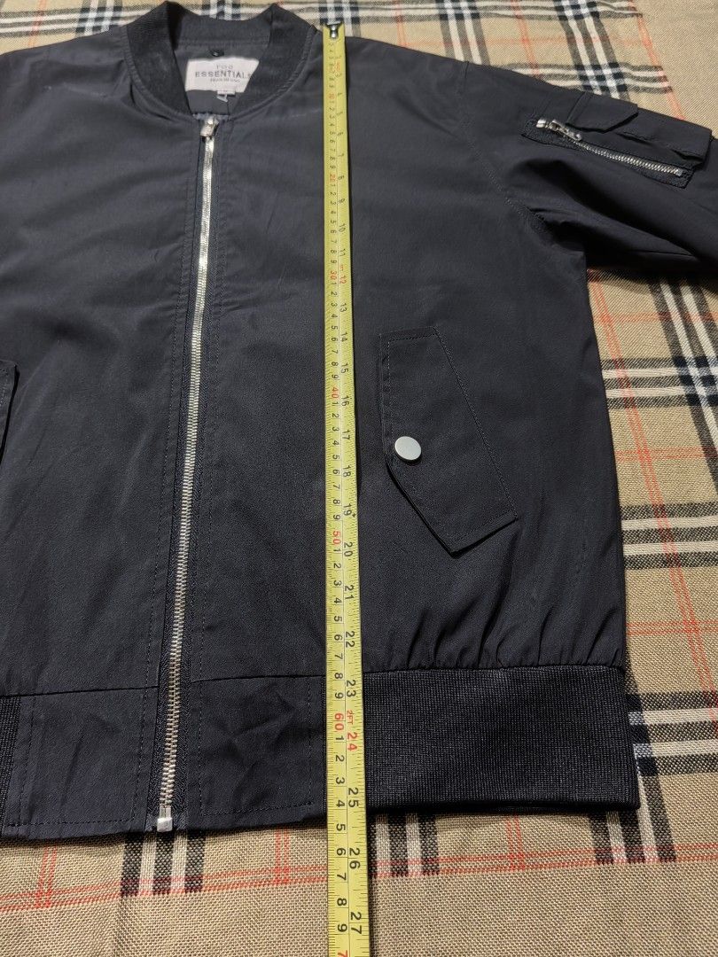 ESSENTIALS (Category: Coats, Jackets and Outerwear) located in Baguio. Submitted by curated_luxe_brandeds (Listing ID 1467184312, Image 3). Description: ESSENTIALS DIMESION :L25 X W20 SIZE MEDIUM ON TAG SEE PICS FOR DETAILS EXCELLENT CONDITION COLOR MAY VARY DUE TO LIGHTING MOP BDO /GCASH NO COD /COP PHYSICAL STORE :STALL 324A THIRD FLOOR SKYWORLD SESSION ROAD BAGUIO CITY FB PAGE /CAROUSELL : curated_luxe_brandeds FACEBOOK SELLING ACCOUNT : Estep