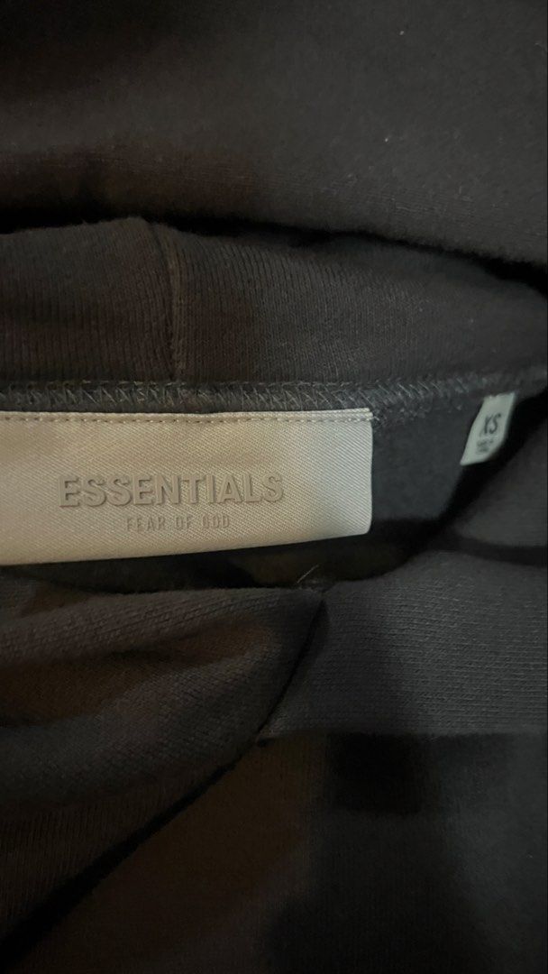 Essentials 1977 hoodie Iron SS22 (Category: Coats, Jackets and Outerwear) located in Malabon City. Submitted by sploots (Listing ID 1467196689, Image 2). Description: Complete with packaging and tag .