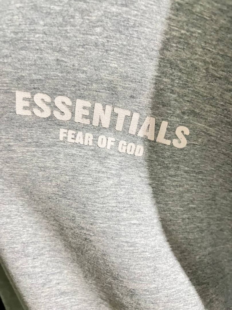 Essentials Fear of God (Category: Coats, Jackets and Outerwear) located in Naga. Submitted by noicechoice.ph (Listing ID 1467360326, Image 3). Description: Essentials fear of god not sure if authentic yung punit sa gitna design ata yan.