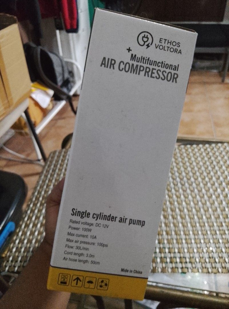 Ethos Voltora Multifunctional Air Compressor YD-787 (Category: Construction Tools & Equipment) located in Makati City. Submitted by kervstaniegra (Listing ID 1467238018, Image 3). Description: - Brand: Ethos Voltora YD-787 portable air compressor - Power: Plugs into standard 12V car sockets (100W) - Features: Clear digital display screen and built-in LED lighting for night use - Performance: Fast inflation for various needs - Reach: 3.0m power co