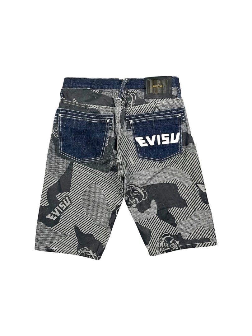 Evisu - Patterned Patchwork Denim Short (Category: Shorts) located in Puerto Princesa. Submitted by rrugsgallery (Listing ID 1467330221, Image 1). Description: Evisu - Patterned Patchwork Denim Short Tagged Size: 30 x 34 Length: 21.5 Waist (width): 15 Thigh Opening: 8.5 Condition: Very good Color rate: 9.5 Flaws: None .