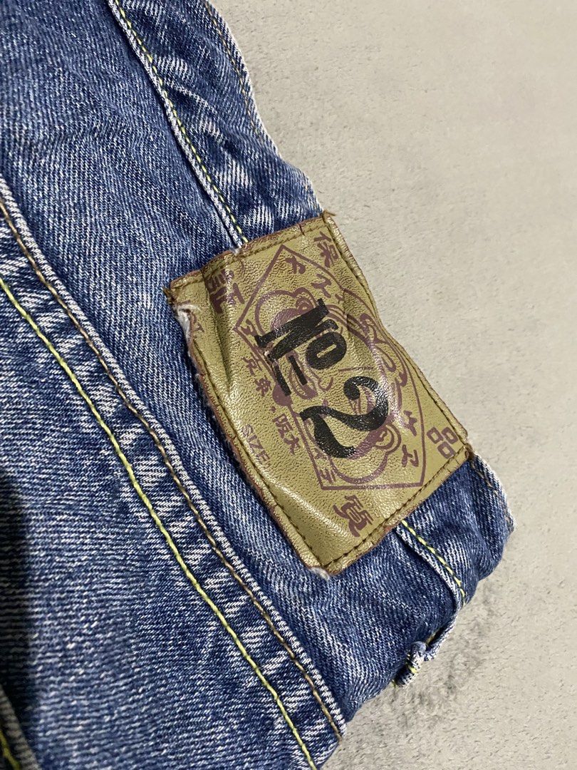 Evisu pants denim (Category: Jeans) located in Tabaco. Submitted by centthrif55361 (Listing ID 1467186277, Image 3). Description: Evisu W:34 L:45 Good condition Color rate 9/10 Issue nasa photos .