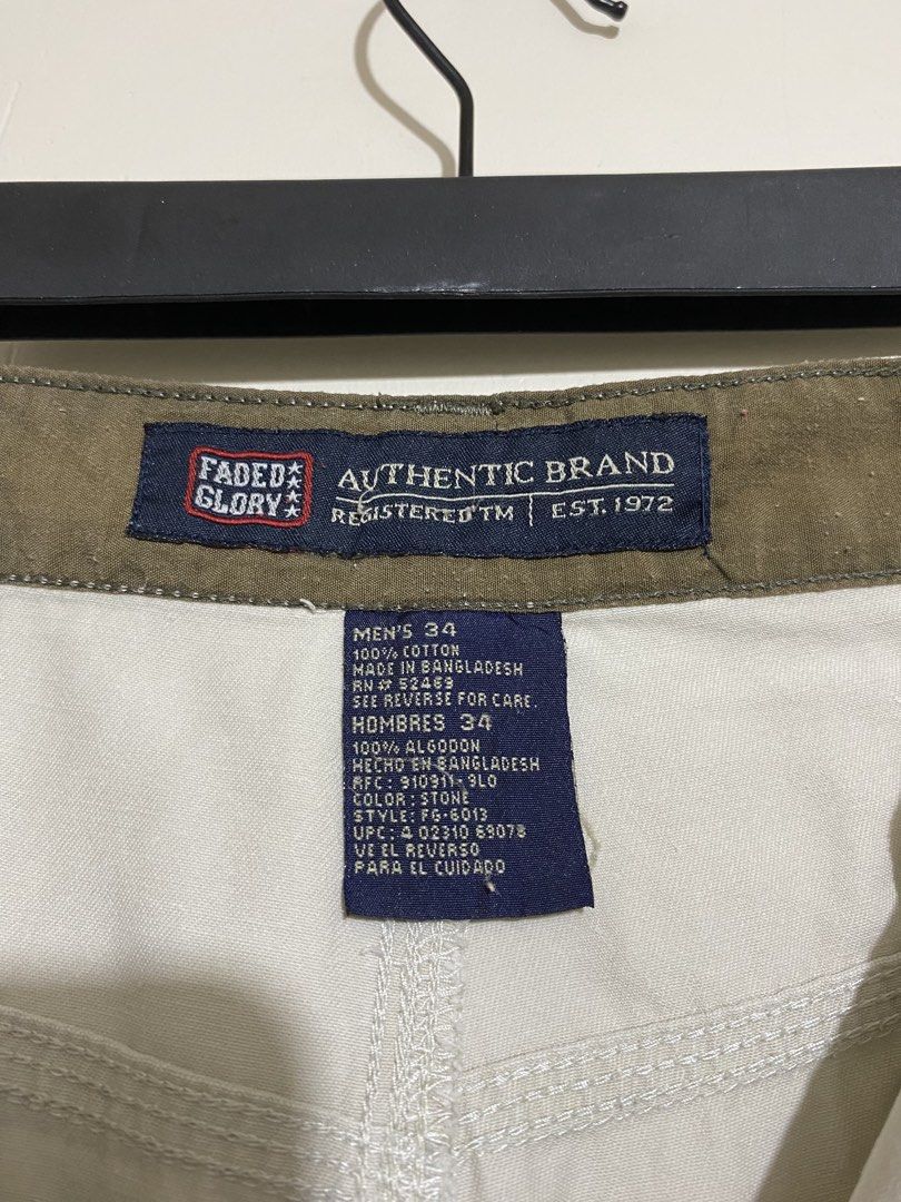 FADED GLORY,Khaki Carpenter short (Category: Shorts) located in Cavite. Submitted by jc_thrift95 (Listing ID 1467334459, Image 3). Description: - a pair of men’s tan or cream-colored carpenter utility shorts with back patch pockets and a side hammer/utility loop. - Made in Bangladesh - L- 22 inch - W- 17 inch - Color rate 8/10 - See picture details for dimes..
