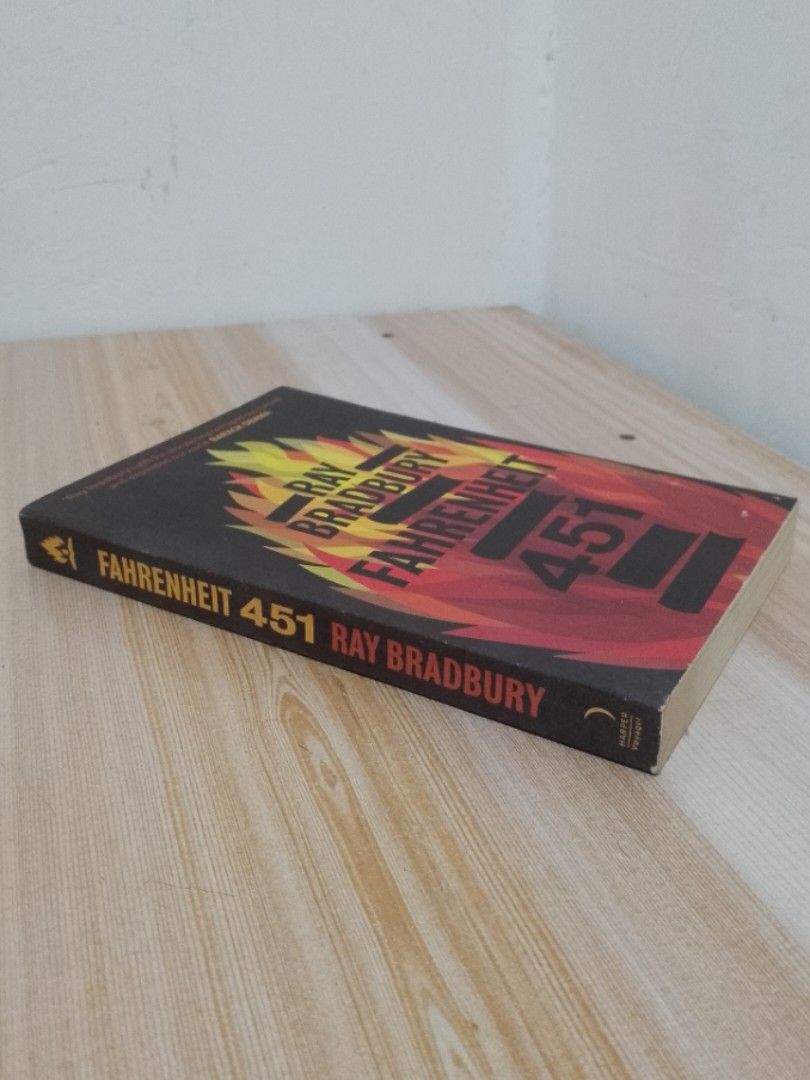 Fahrenheit 451 by Ray Bradbury (Category: Storybooks) located in Tampakan. Submitted by pagely. (Listing ID 1467184110, Image 2). Description: UK Paperback CONDITION: Lightly used book with visible signs of use and age. Some foxing on the page edges. Inside pages are clean and readable. Please manage your expectations as this is a preloved book. Minor signs of wear, age, and foxing are expected. PRICE: PHP 380 (PRICE IS FINAL. NO HAGGLING 😊) SHI