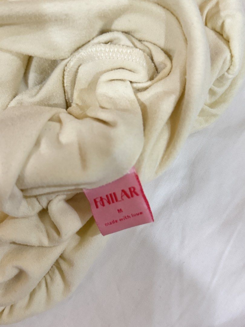 Fhilar Yna Multi way Off Shoulder Yellow Top (Category: Blouses) located in Quezon City. Submitted by Tofulog (Listing ID 1467253331, Image 3). Description: - Size: M (Tag attached) - Color: Yellow Loc: Pasong Putik QC/Makati.