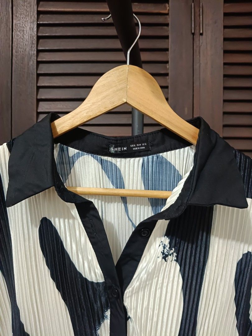 Fleeted Longsleeves (Category: Dresses) located in Manila. Submitted by byjrb (Listing ID 1467358993, Image 3). Description: 🛍️ Brand-new items from SHEIN, Emery Rose, Zaful & more! Size : Xl can be worn as sleepwear or partnered with denim sarap sa katawan. bagsak tela 📦 Shipping: LBC / J&T / Lalamove 💸 MOP: GCash / BPI only DM for inquiries! 💌.