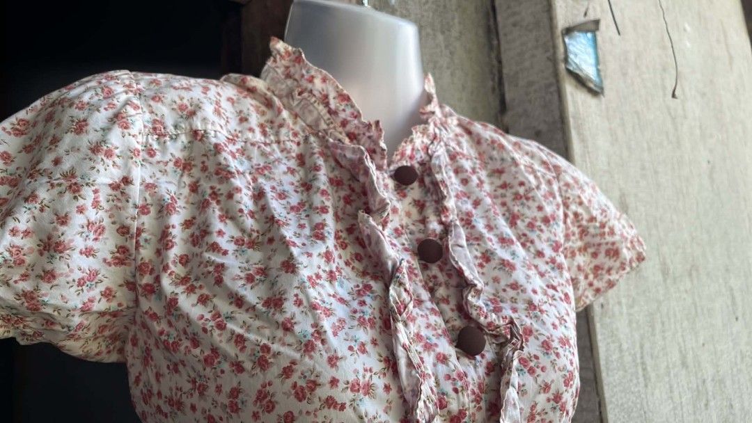 Floral Coquette Cute Top (Category: Others Tops) located in Agoo. Submitted by nightingail (Listing ID 1464165498, Image 3). Description: Note! - negotiable - color may vary due to lighting - manage your expectations, all items are with brand new, preloved or thrifted - no rush shipping - no refund/cancelation.