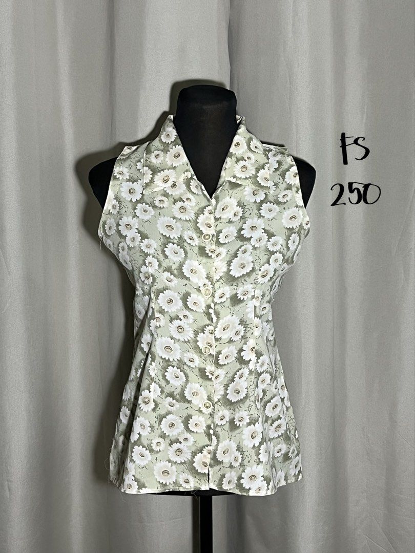 Floral sleeveless button down top (Category: Blouses) located in Las Pinas. Submitted by jilanah (Listing ID 1467355367, Image 1). Description: .