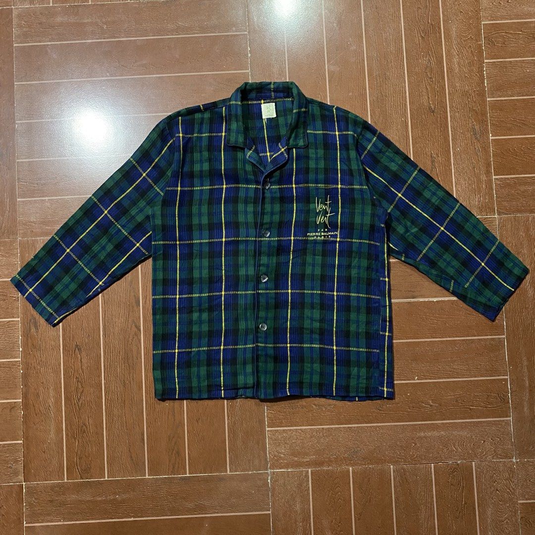 For sale (Category: Coats, Jackets and Outerwear) located in Baliuag. Submitted by thriftpuff (Listing ID 1467217101, Image 1). Description: Pierre Balmain x Vintage Vent Vent Size Large As new condition Price: 1,500 free shipping Direct message if you’re interested 📩📩📩.