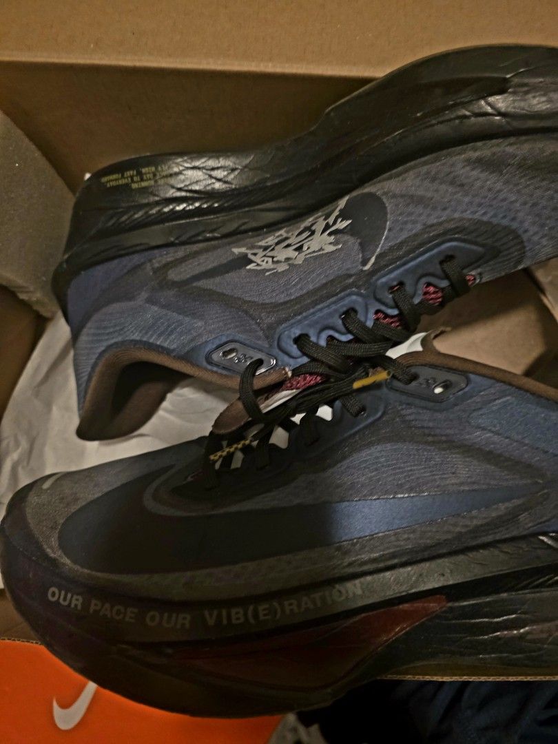 For sale Zoom Fly 6 PRM (Category: Sneakers) located in Marilao. Submitted by kick_oh (Listing ID 1467356823, Image 3). Description: For sale lightly used ZOOM FLY 6 (Premium) Court Blue/Obsidiàn colorway (rare) soft and comfortable ready for race day size 9.5 US Men 💯authentic!! scan code to check authenticity bought from Nike Store SM condition: 9.5 or better, lightly used comes with OG Box, inserts, paperbag. in prestine condition selling for