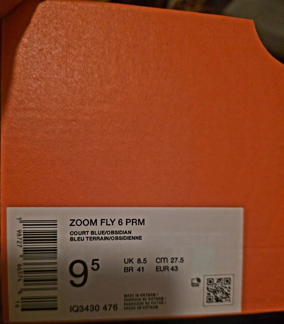 For sale Zoom Fly 6 PRM (Category: Sneakers) located in Marilao. Submitted by kick_oh (Listing ID 1467356823, Image 2). Description: For sale lightly used ZOOM FLY 6 (Premium) Court Blue/Obsidiàn colorway (rare) soft and comfortable ready for race day size 9.5 US Men 💯authentic!! scan code to check authenticity bought from Nike Store SM condition: 9.5 or better, lightly used comes with OG Box, inserts, paperbag. in prestine condition selling for