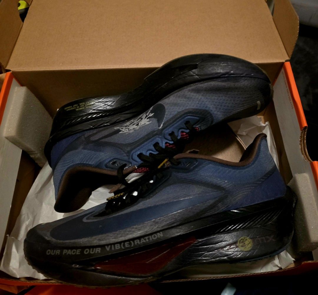 For sale Zoom Fly 6 PRM (Category: Sneakers) located in Marilao. Submitted by kick_oh (Listing ID 1467356823, Image 1). Description: For sale lightly used ZOOM FLY 6 (Premium) Court Blue/Obsidiàn colorway (rare) soft and comfortable ready for race day size 9.5 US Men 💯authentic!! scan code to check authenticity bought from Nike Store SM condition: 9.5 or better, lightly used comes with OG Box, inserts, paperbag. in prestine condition selling for