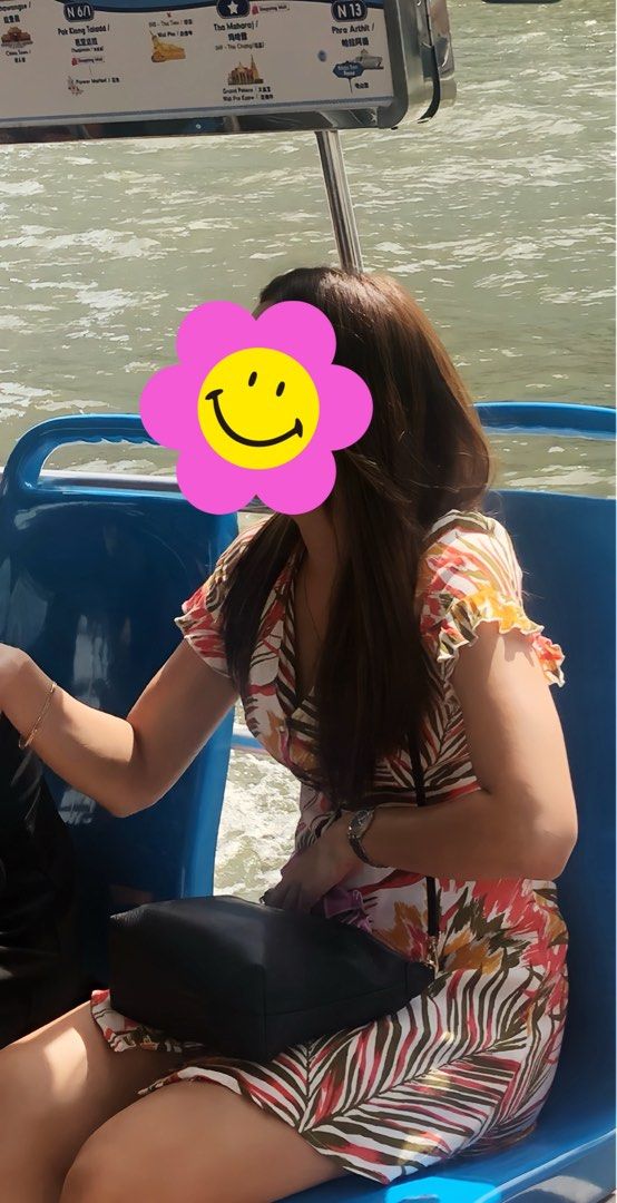 Forever21 Summer Dress (Category: Dresses) located in Santa Cruz. Submitted by lilpurpleseven (Listing ID 1467185914, Image 1). Description: - Design: Vibrant tropical leaf print in white, red, yellow, and green - Neckline & Closure: V-neck with functional front buttons - Sleeves: Short sleeves with cute ruffled edges - Fit: Lightweight, fitted silhouette that hits right above the knee.