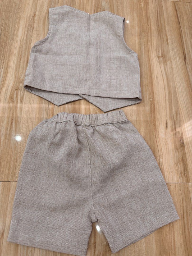 Formal Set Toddler -Declutter (Category: Babies & Kids Fashion) located in Mexico. Submitted by hayascentph (Listing ID 1467303631, Image 2). Description: *Declutter *Mode of payment Gcash/Maya Wallet *Delivery Fee to be shouldered by buyer *We ship Nationwide *Courier JNT or LBC cash on delivery, Cash on pick up in nearest LBC branch Need a new scent? Follow my Facebook page for perfume finds! Facebook Page: Haya Scent Carousell: hayascentph Ope