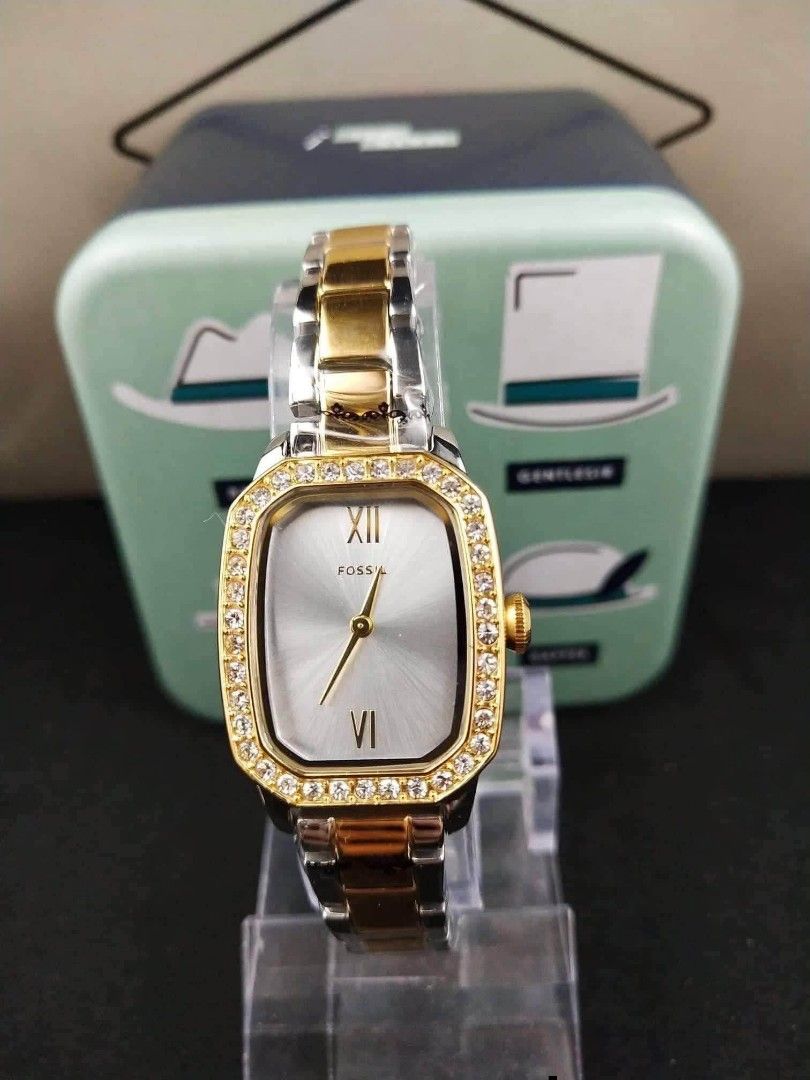Fossil Raquel Octagon Crystal (Category: Luxury Watches) located in Manila. Submitted by garmentsreseller (Listing ID 1467182056, Image 3). Description: Fossil Inspired - Raquel Octagon Crystal | Quartz Movement FOR WOMEN Elevate Your Wrist Game. ⌚️ The perfect blend of luxury look and everyday sparkle. Designed FOR WOMEN who love classy and elegant timepieces. Inspired by the iconic Fossil Raquel design, built for timeless elegance. ✨ WHY YOU’LL