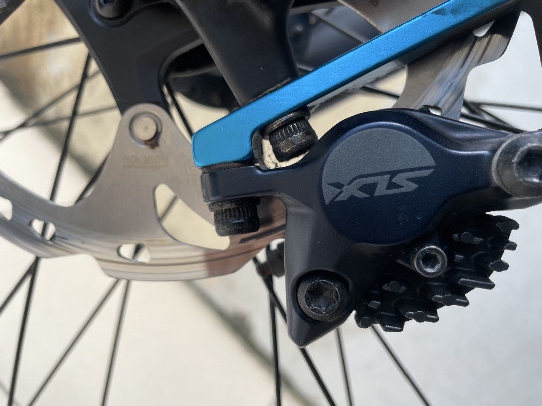 FOXTER MOUNTAIN BIKE (Category: Bicycles) located in Taguig. Submitted by jaycinco27 (Listing ID 1467206086, Image 2). Description: Issues has gasgas sa fork Rfs: need cash.