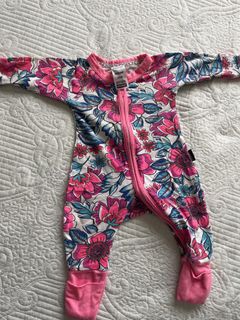 (Category: ) located in . Submitted by two.legit.kl (Listing ID 1467216385, Image 1). Description: .