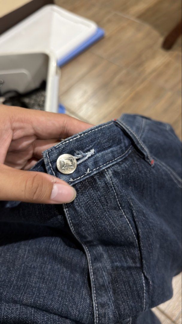 FUBU CARPERNTER LONG JORTS (Category: Shorts) located in Manila. Submitted by urban.vintage (Listing ID 1467325518, Image 3). Description: ISSUE: NONE (NEED WASH) MOP :GCASH (NO COD) SHIP VIA: LALAMOVE & J&T LOCATION: PASIG CITY LENGTH: 29 HEM : 13 WIDTH : 38-40.