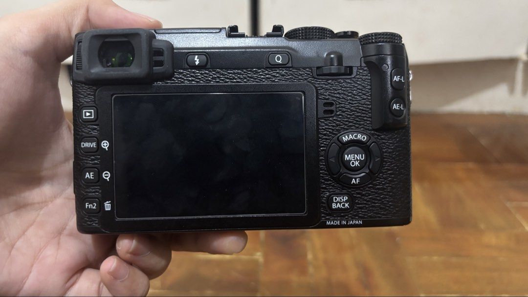 Fujifilm X-E2 Body w/ accessories (Category: Cameras) located in Las Pinas. Submitted by nishimishi (Listing ID 1467307971, Image 3). Description: Selling Fujifilm XE2 with accessories -Made in Japan -RFS: will be upgrading -with slight wear and tear -can ask for sample SOOC photos -will include: Fujifilm XE2 body, battery, charger, box, lower case -For sale only -Location: around Las Piñas -Transpo/shipping fees c/o buyer.