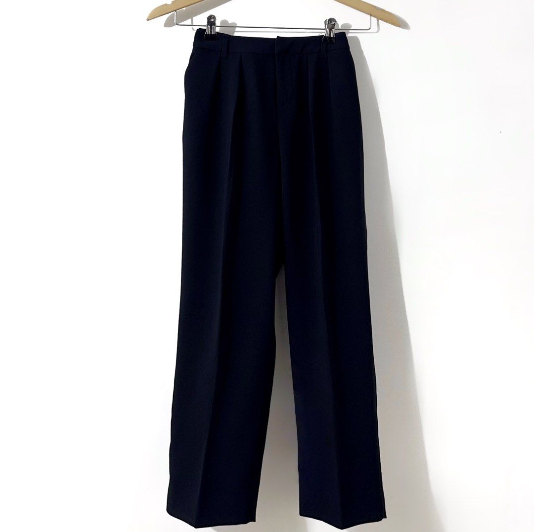 G2000 Blue Hw Trouser (Category: Other Bottoms) located in Taguig. Submitted by intransitforyou (Listing ID 1467160000, Image 1). Description: Fits 26-27 Good as new.