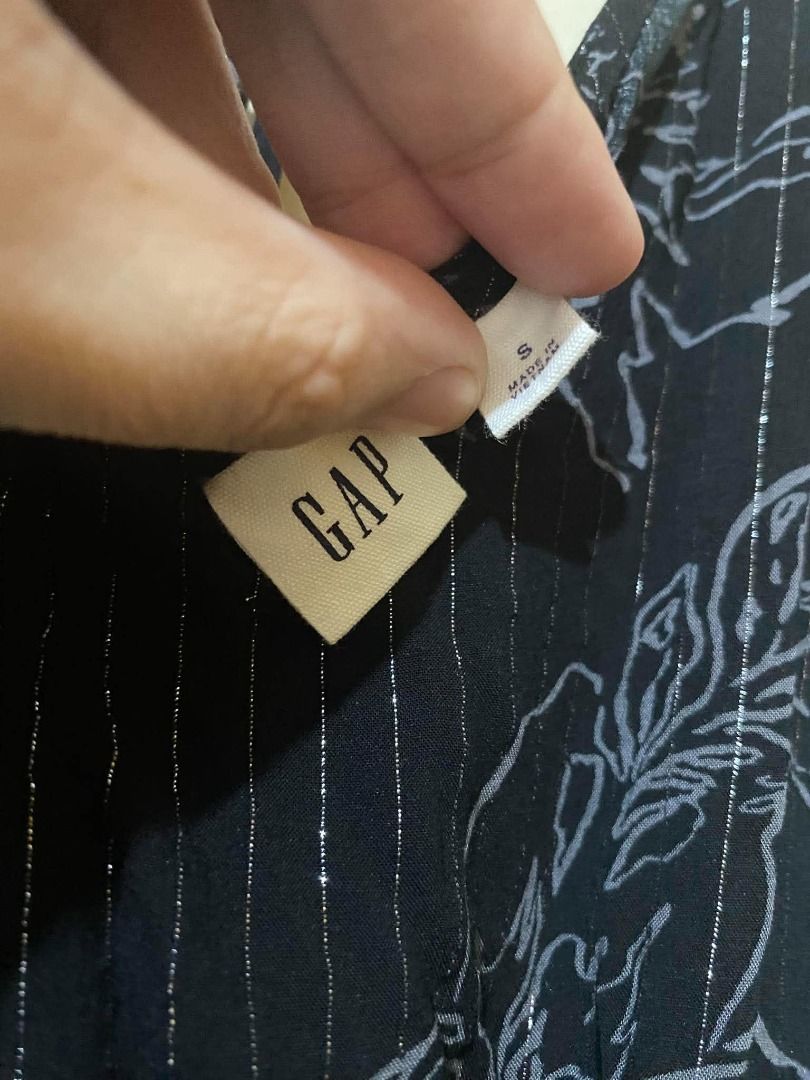 GAP Black Printed Dress (Category: Dresses) located in Muntinlupa City. Submitted by aubreyraven (Listing ID 1467204495, Image 3). Description: Used once.