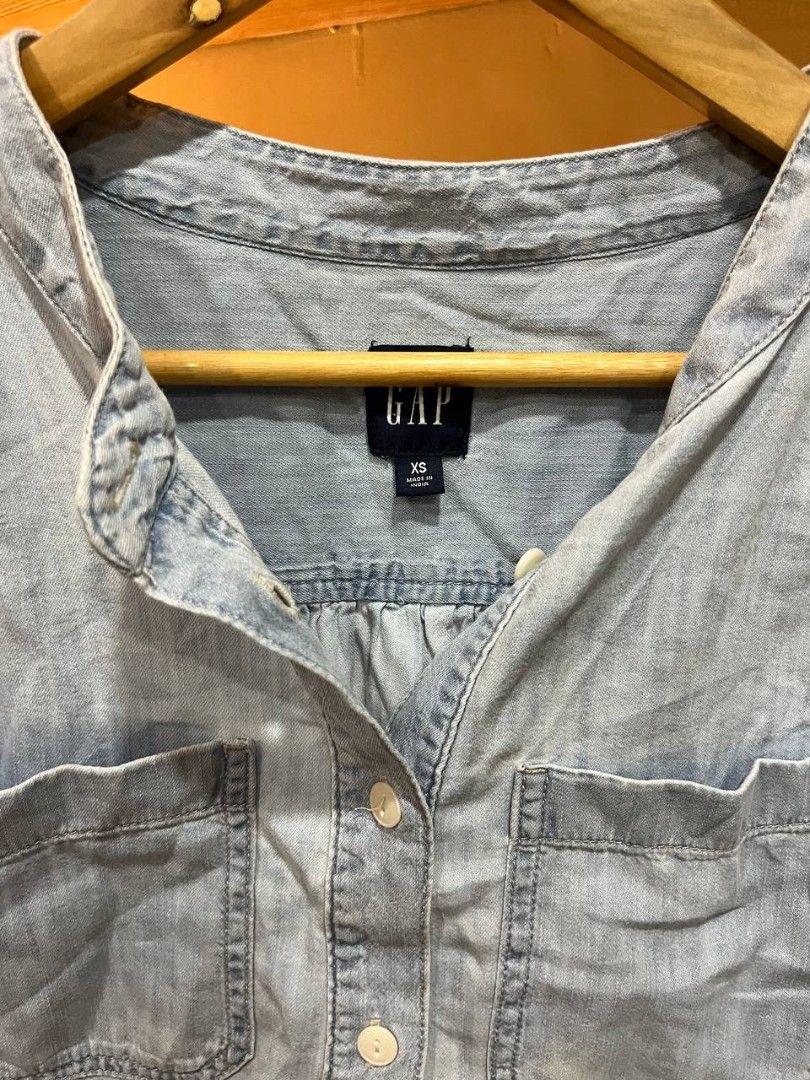 Gap denim shorts dress (Category: Dresses) located in Quezon City. Submitted by michypeachyy1 (Listing ID 1467264835, Image 2). Description: 200 plus shipping medium size.