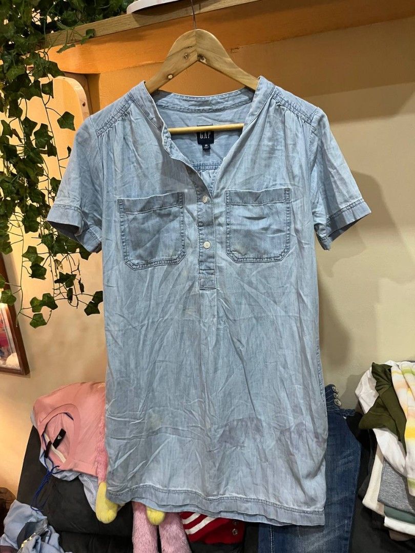 Gap denim shorts dress (Category: Dresses) located in Quezon City. Submitted by michypeachyy1 (Listing ID 1467264835, Image 1). Description: 200 plus shipping medium size.