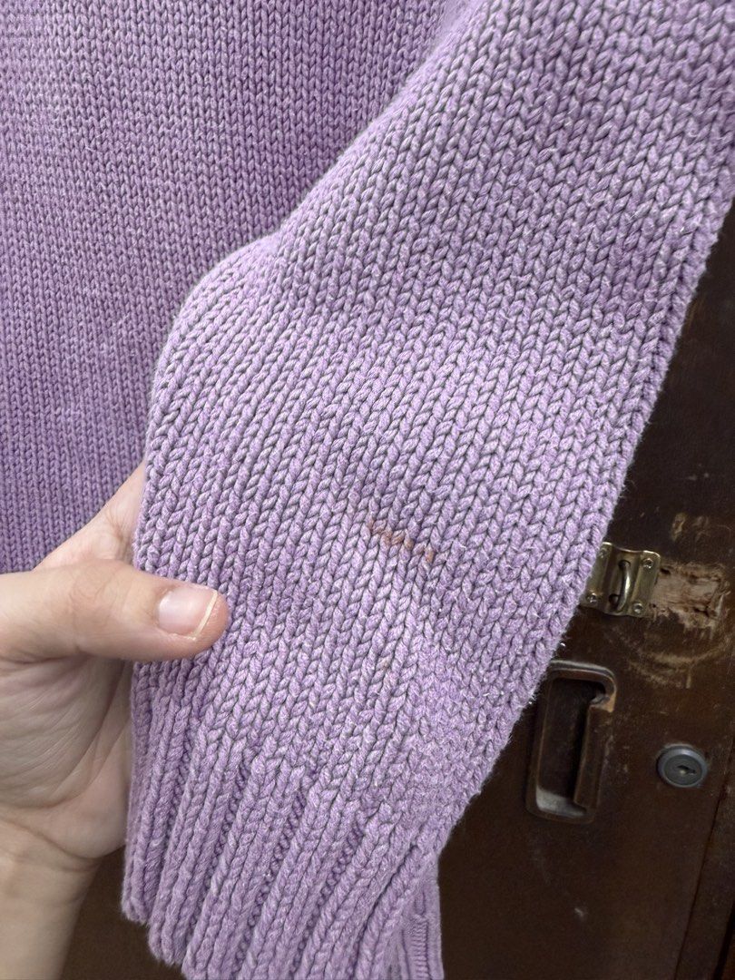 GAP Knitted turtleneck sweater (Category: Coats, Jackets and Outerwear) located in Mandaluyong City. Submitted by kcdeclutters08 (Listing ID 1467279493, Image 3). Description: GAP knitted turtleneck long sleeves Color: Lavander Size: Medium on tag RFS: Decluttering With minor flaws/discoloration (please see pics) but otherwise, looks good 📍Quezon City SF is shouldered by buyer.