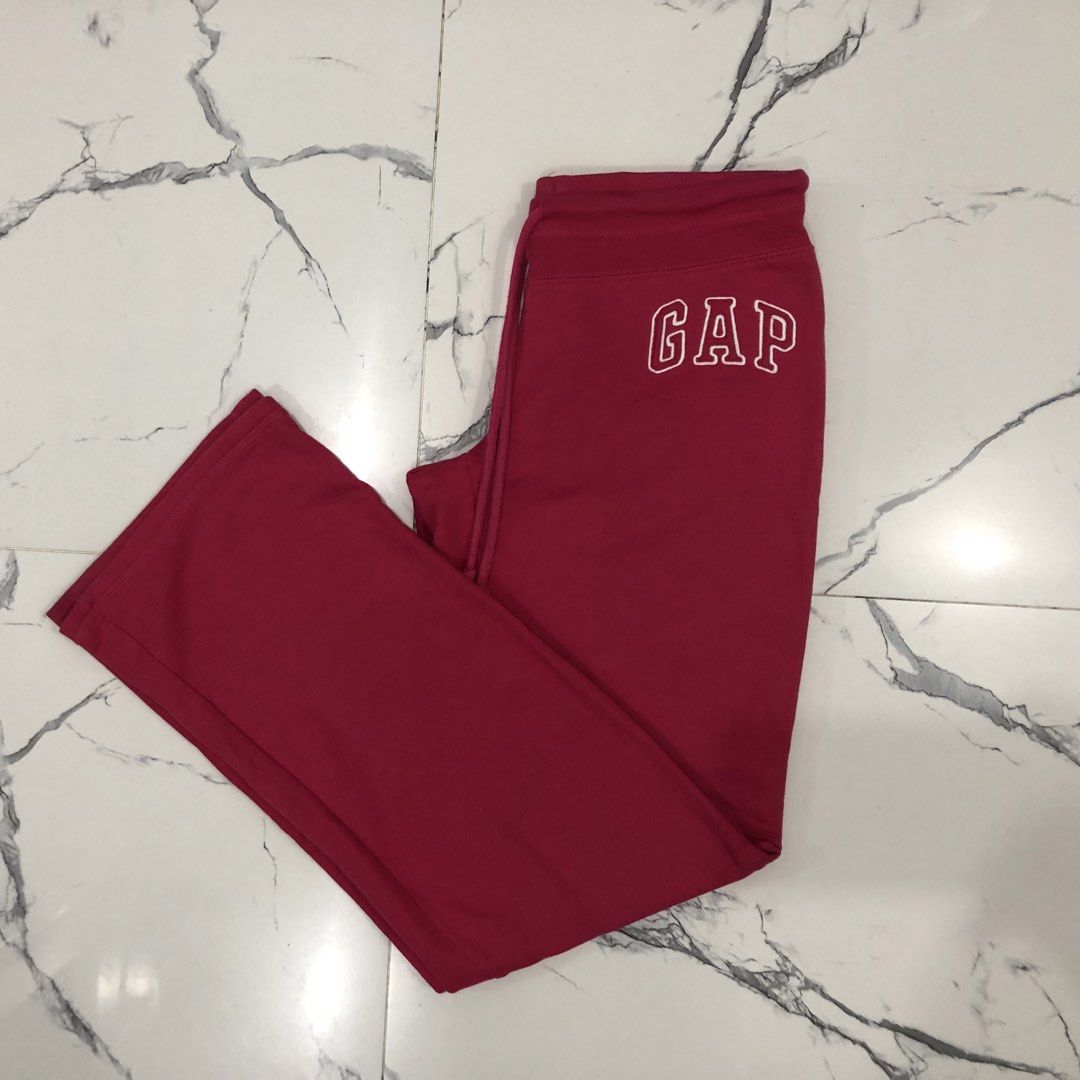 Gap Pink Logo Sweatpants Joggers Pants (Category: Other Bottoms) located in Manila. Submitted by fashionavenueph (Listing ID 1467242874, Image 2). Description: Size: XS on Tag (But Stretchable XS-L) Measurements: Width: 14in - 19in (Stretchable/Garterize) Waistline: 28 - 38 in (Expandable) Length: 37 in Condition: 10/10 Like New Color Rate: 10/10 (Color may vary due to the lighting) History: Bought from Gap Outlet Store in USA California (Retail)