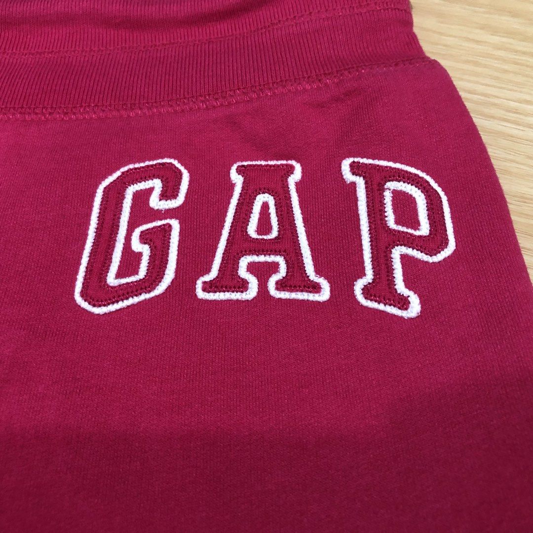Gap Pink Logo Sweatpants Joggers Pants (Category: Other Bottoms) located in Manila. Submitted by fashionavenueph (Listing ID 1467242874, Image 3). Description: Size: XS on Tag (But Stretchable XS-L) Measurements: Width: 14in - 19in (Stretchable/Garterize) Waistline: 28 - 38 in (Expandable) Length: 37 in Condition: 10/10 Like New Color Rate: 10/10 (Color may vary due to the lighting) History: Bought from Gap Outlet Store in USA California (Retail)