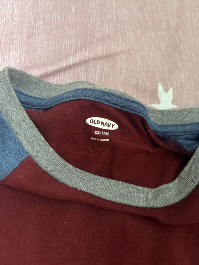 GAP SHIRT (Category: Tshirts & Polo Shirts ) located in San Fernando. Submitted by astrid_07 (Listing ID 1467270030, Image 2). Description: GAP SHIRT TRI-COLOR SIZE: XXL.