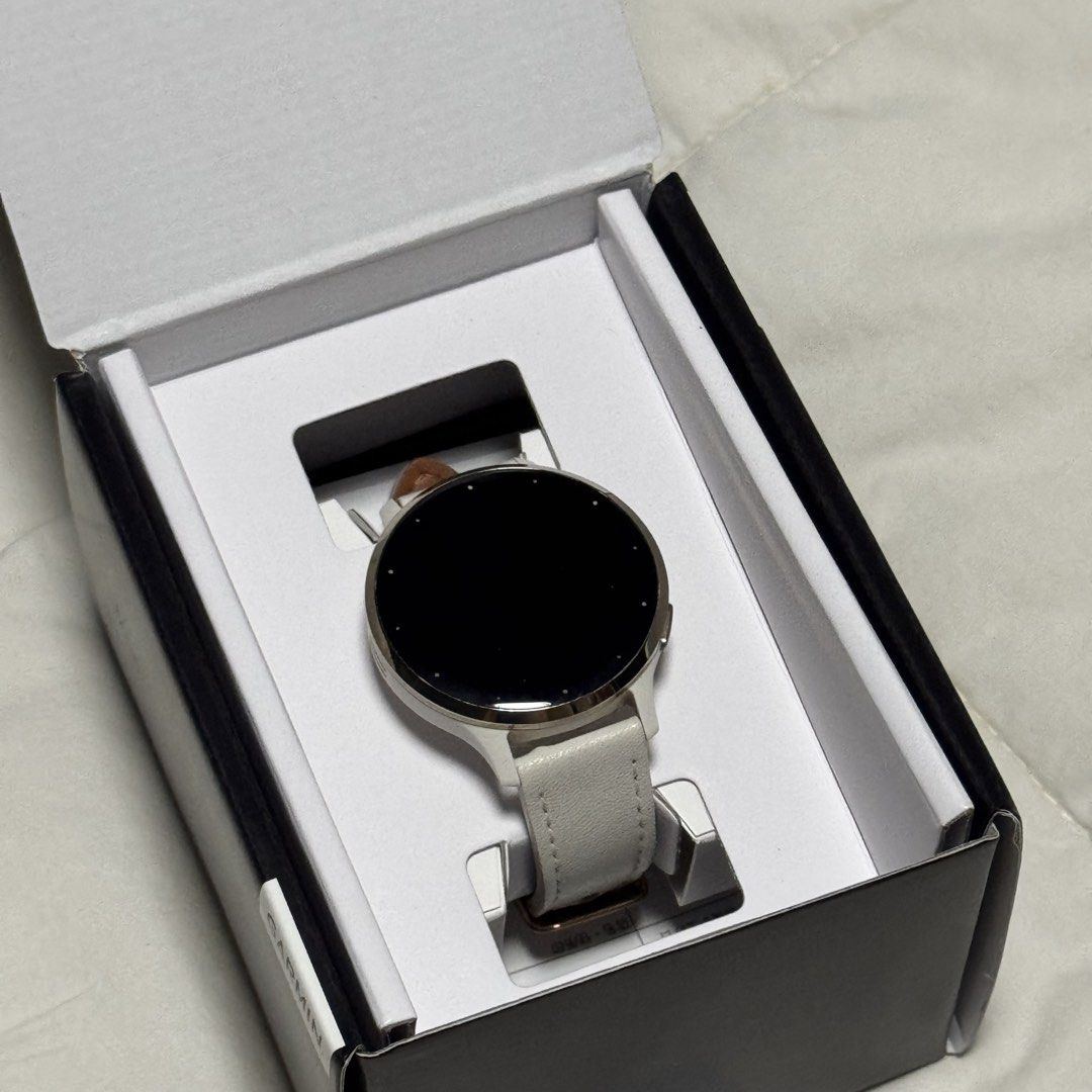 Garmin Venu 3S Ivory (Category: Other Sports Equipment and Supplies) located in Balete. Submitted by pizzapay (Listing ID 1467325846, Image 3). Description: RFS: Changed my health band • Proof of purchase can be provided • Bought from Garmin ATC on May 21, 2026 • Includes the charger, box, and manual • Comes with one leather strap and two metal straps, as shown in the photos • Meet up or shipping (fee provided by the buyer) Issues: • Does not inc