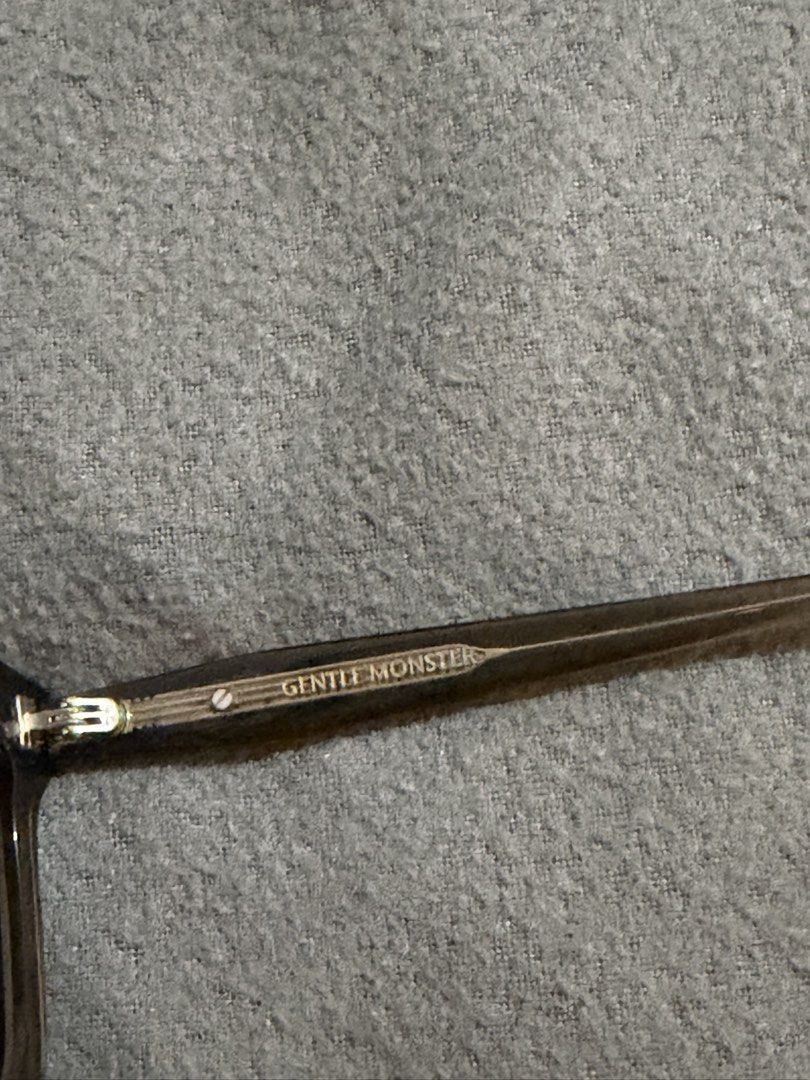 Gentle Monster Eyeglasses (Category: Sunglasses & Eyewear) located in Manila. Submitted by daleyo (Listing ID 1467294409, Image 3). Description: Authentic No case/box No issues Can do videocall.