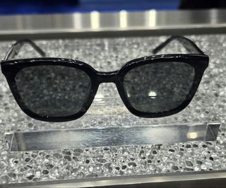 (Category: ) located in . Submitted by miqboutique (Listing ID 1467296107, Image 1). Description: .