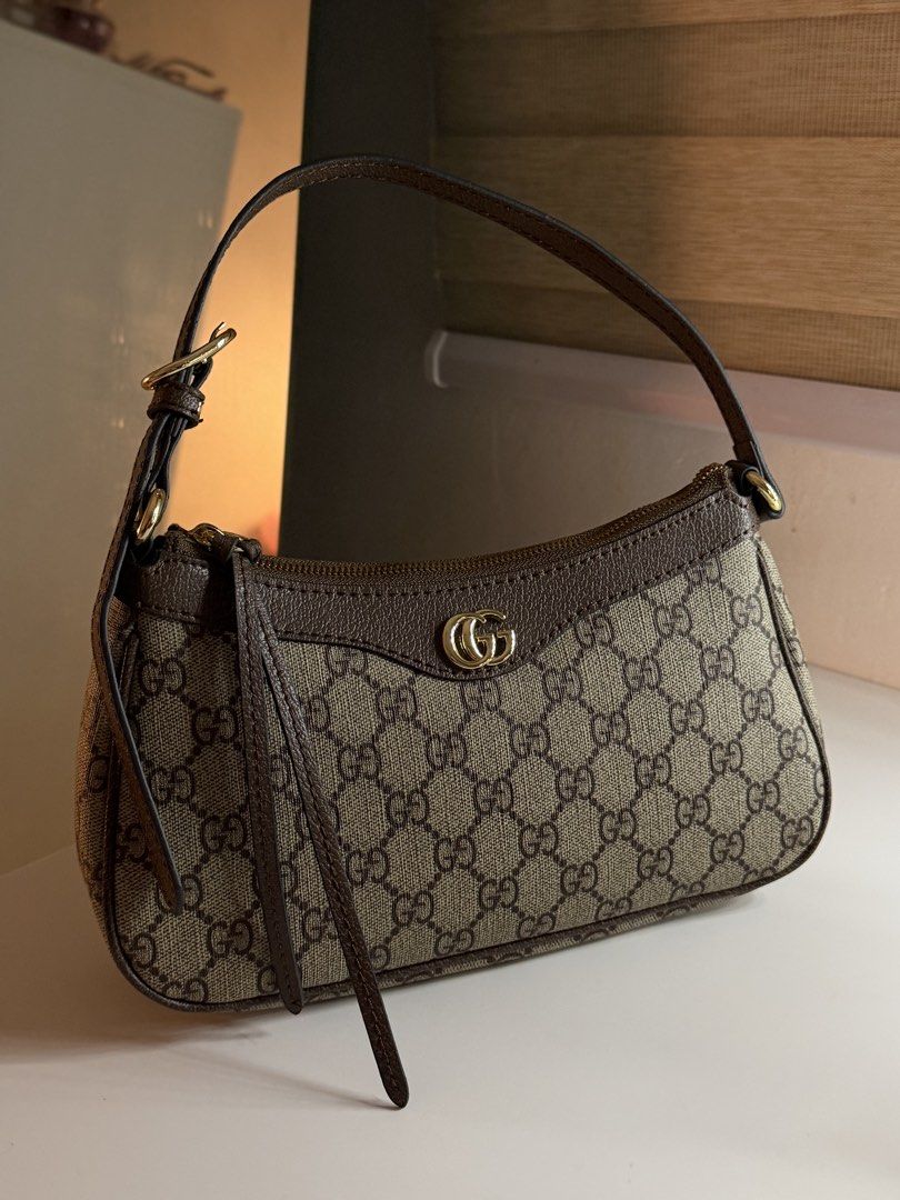 GG ophidia shoulder bag (Category: Shoulder Bags) located in San Pedro. Submitted by happyfindsss (Listing ID 1467340424, Image 1). Description: •stylish •adjustable strap •it comes with dustbag •small but spacious •dm for more details.
