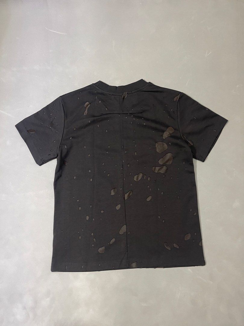 Givenchy distress shirt (Category: Tshirts & Polo Shirts ) located in Manila. Submitted by mine2ownit (Listing ID 1467287935, Image 2). Description: Small med fittings Brand new no issue Loc manila.