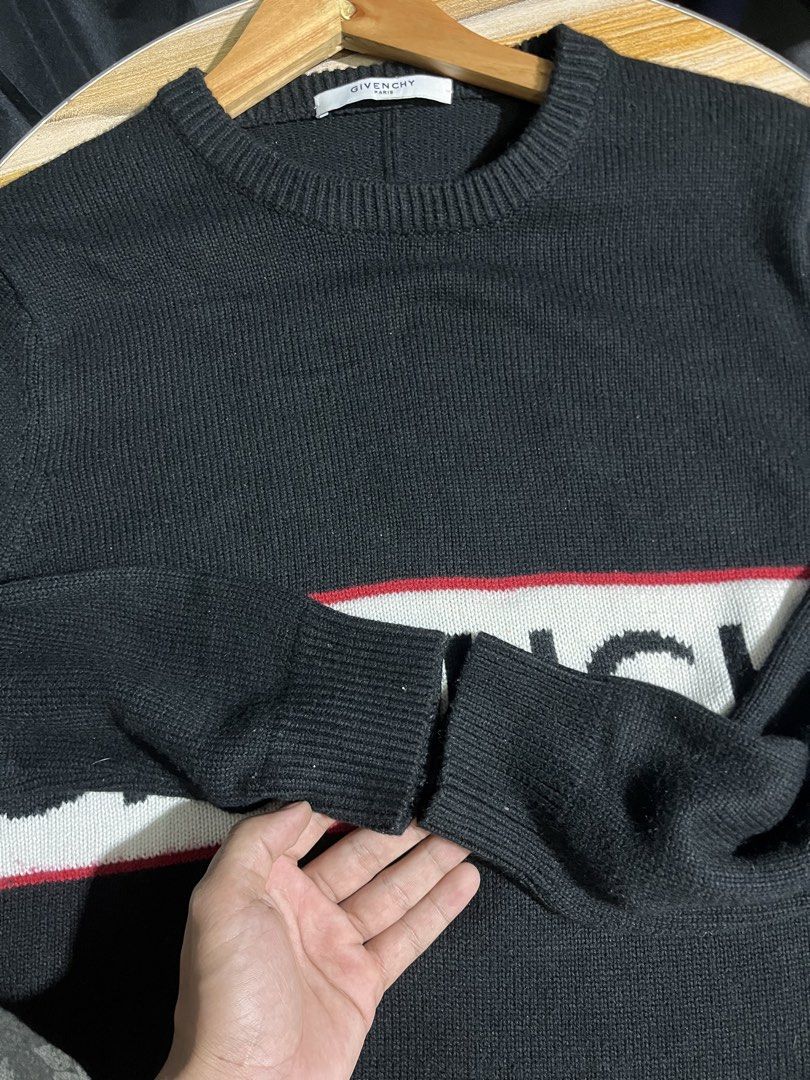 ♻️GIVENCHY KNITTED SWEETER♻️ (Category: Coats, Jackets and Outerwear) located in Manila. Submitted by cjsthrift (Listing ID 1467174652, Image 3). Description: ‼️Want to sell‼️ ♻️GIVENCHY KNITTED SWEETER♻️ ▫️Exellent condition ▪️None Hidden issue ▫️Color rate 9/10 ▪️Dimes: W20X27L ▫️Size Fittings: M to L stretchable 📩DM 📍 Pagadian City Zamboanga Del sur ✅Unli Vc For Checking items ✅Unli Vouch ✅Legit Seller.