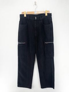 (Category: ) located in . Submitted by buzz.garments (Listing ID 1467356585, Image 1). Description: .
