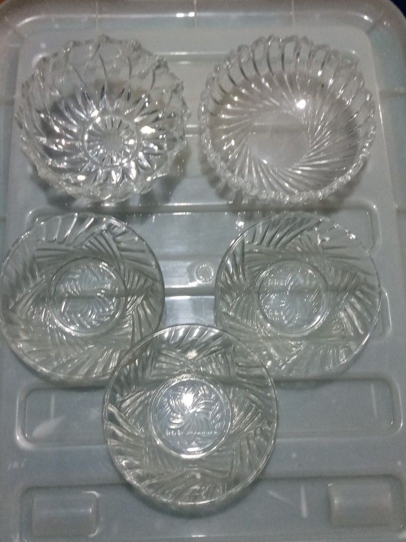 Glass bowls, take all (Category: Other Kitchenware & Tableware) located in Caloocan City. Submitted by 4kidsstore (Listing ID 1467174235, Image 1). Description: No damage.