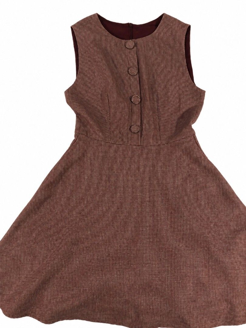 Gloria Maroon Houndstooth Sleeveless (Category: Dresses) located in Kananga. Submitted by aurylien.clo (Listing ID 1467193171, Image 1). Description: - Brand/Style: Gloria maroon & white houndstooth sleeveless dress - Dimes : L- 31, B- 30, W- 24 - Size: XS (150/76A) - Design: Fitted bodice, round neckline, 4 decorative front buttons, and a flared A-line skirt - Material: Premium blend of polyester, wool, modal, and metallic fibers (fully lined) -